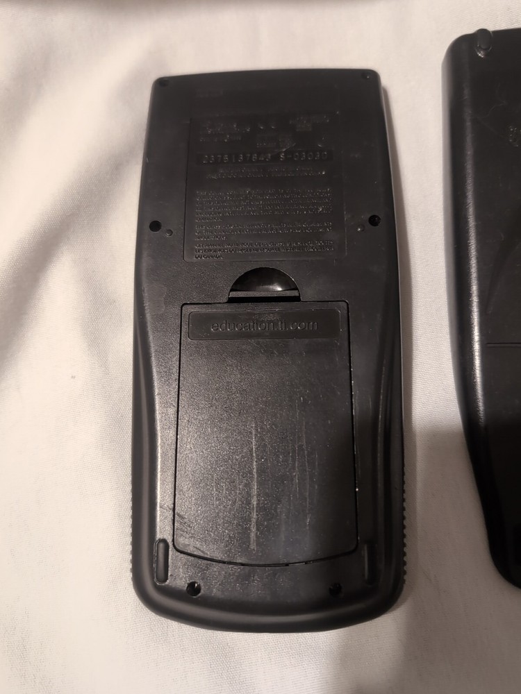 Texas Instruments TI-83 Plus Graphing Calculator w/ Case Tested WORKS