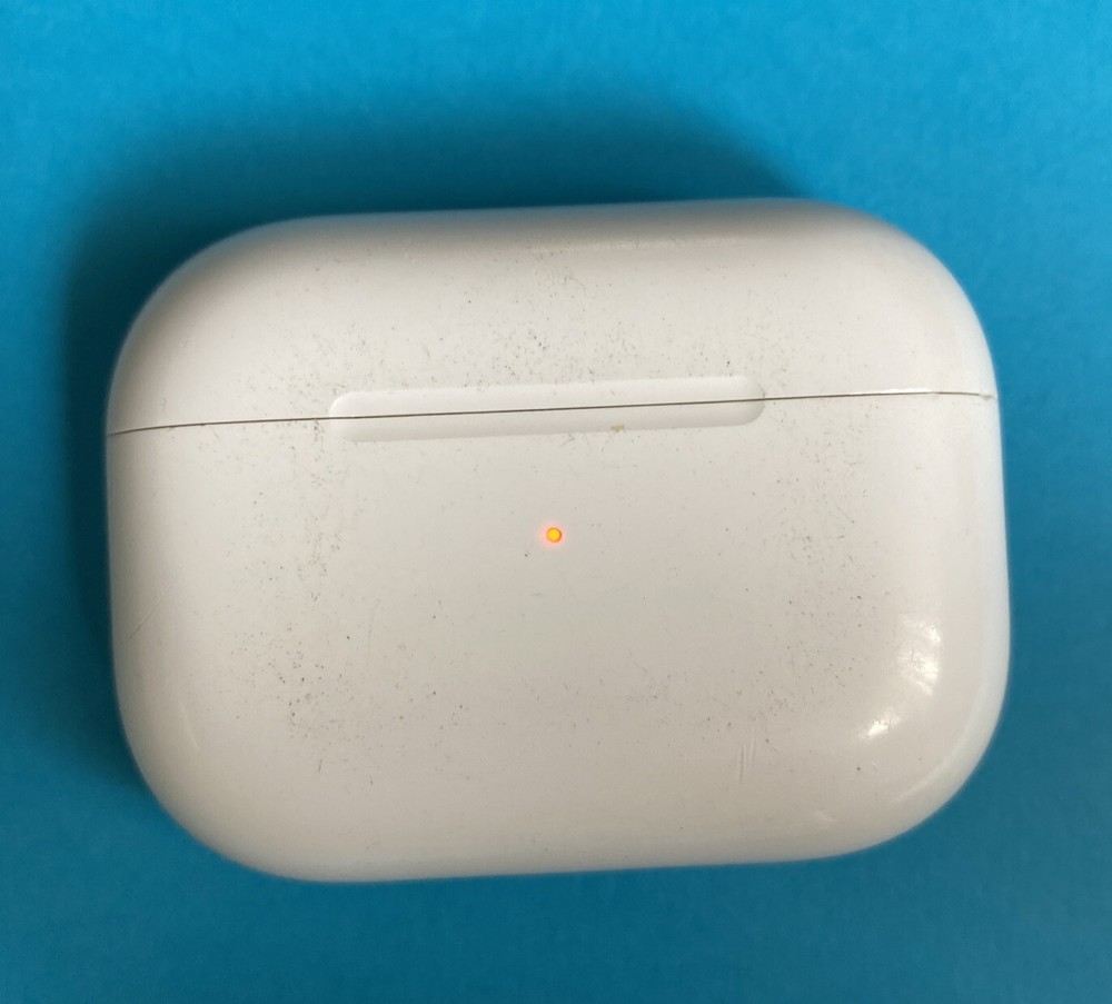 Apple Airpods Pro 1st Generation Wireless Charging Case Only Fair Condition