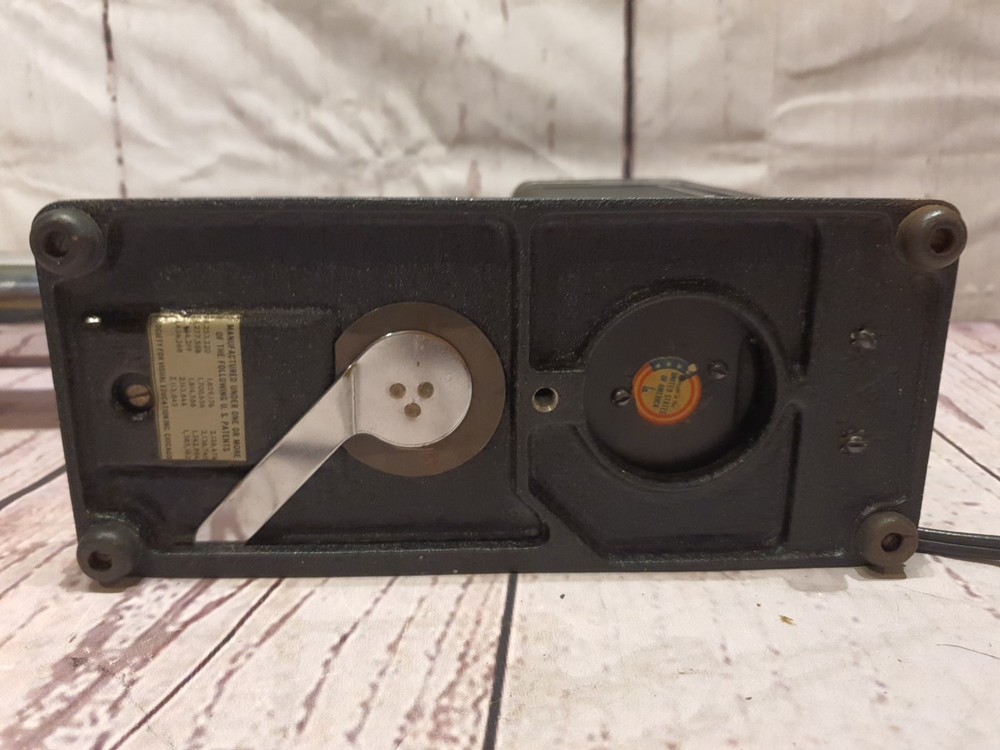 ORIGINAL Miniature SVE Slides Projector - Model AK NO. 23320