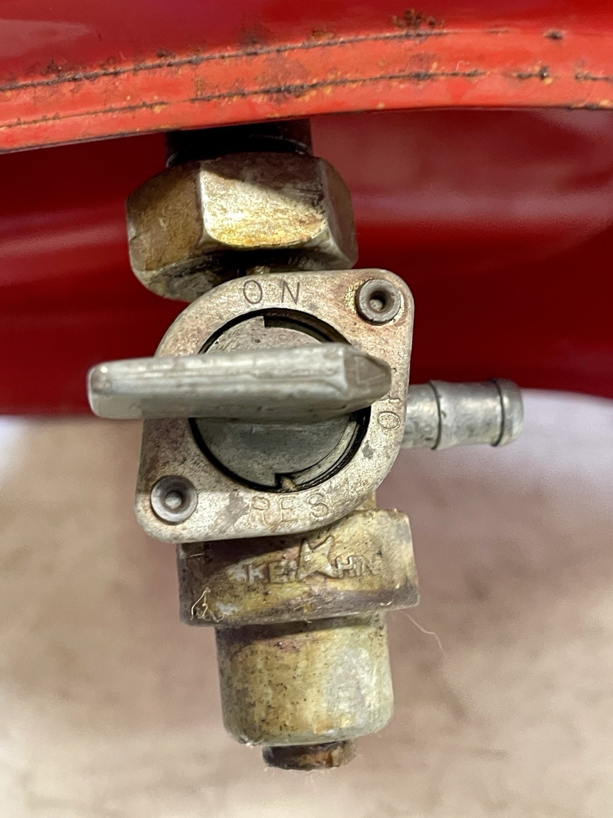 1985-87 Honda ATC 250ES Big Red Gas Fuel Tank OEM W/ KEIHIN Petcock Rust Free