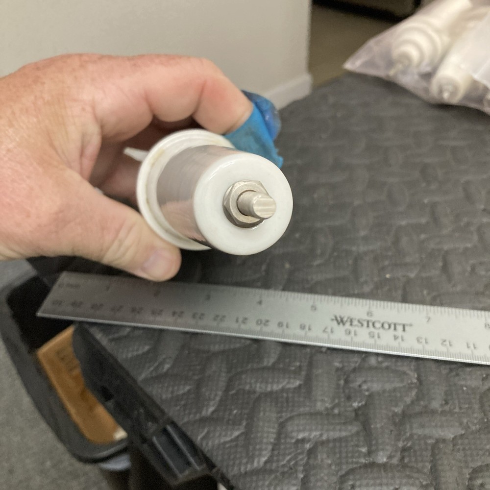 Massive Feedthru Insulator For Antenna