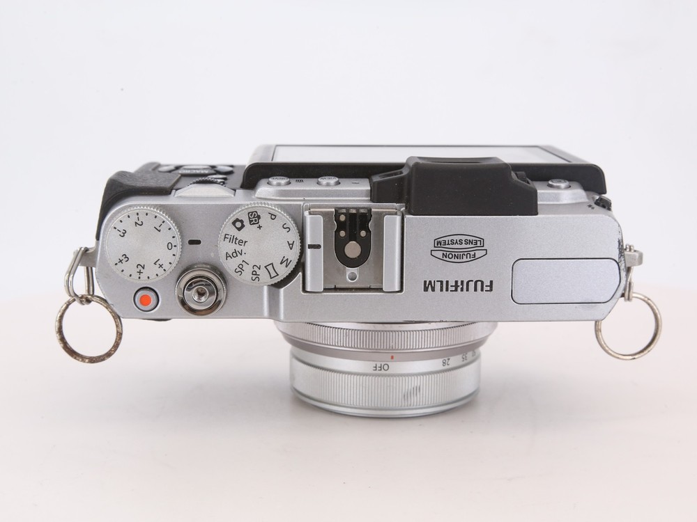 [Good, Fast Shipping] Fujifilm X30 Camera