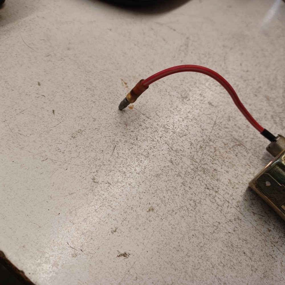 83 MAZDA RX7 FB CIGARETTE LIGHTER UNIT COMPLETE AS PICTURED.