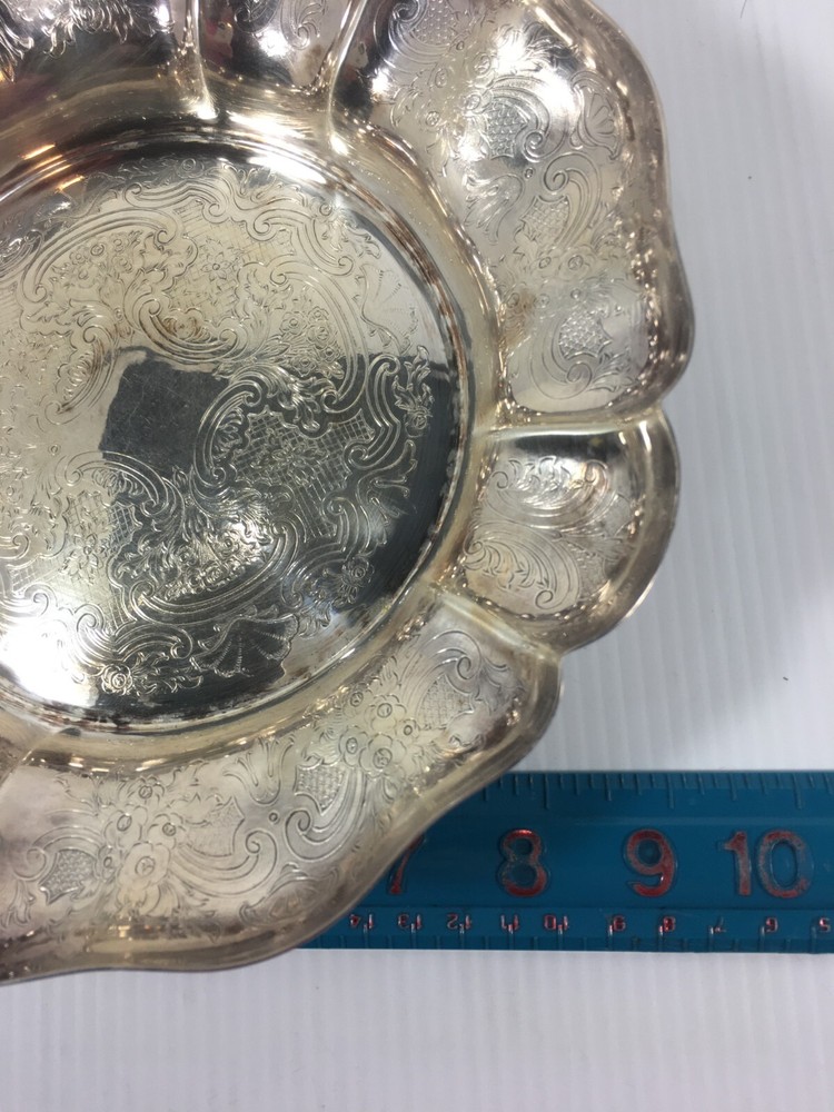 Vintage Barker Ellis Silverplate Scalloped Bowl