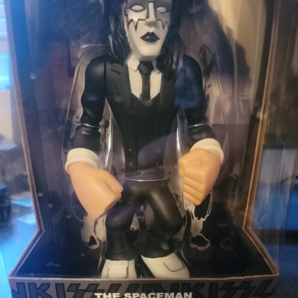 KISS ACE FREHLEY Dressed to Kill Rare Collectable Figure 2003 The Spaceman