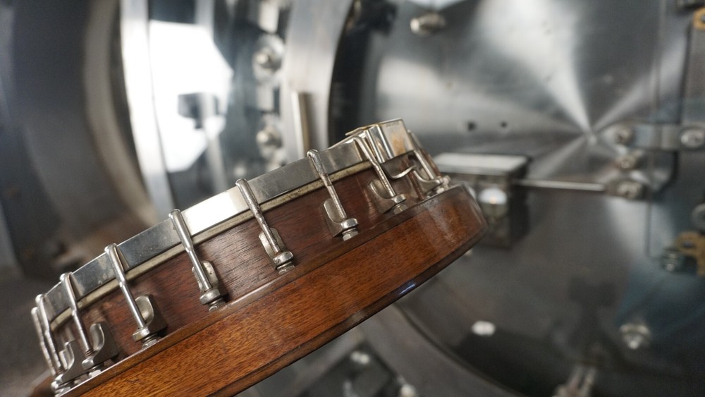 Liberty Tenor Closed Back Banjo w/ Hard Case