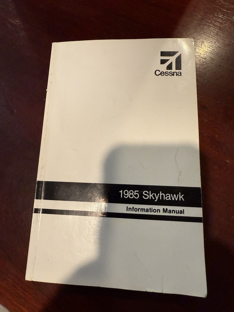 Cessna 1985 Skyhawk Information Manual