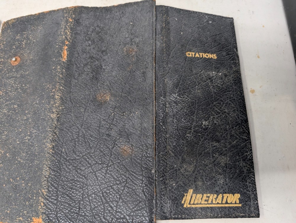 WWII US Navy Honorable Discharge Leather Folder w/ Original Documents (231)