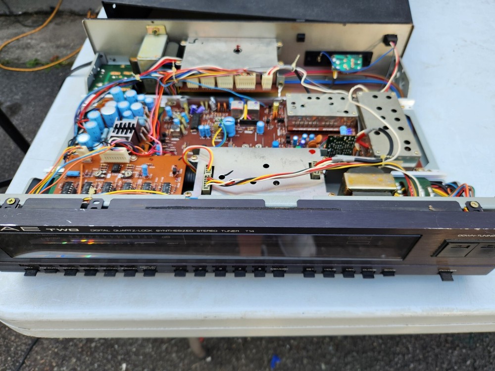 Vintage SAE Two T14 Digital Tuner Powers On