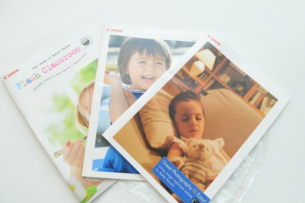 Canon EOS Guide Book Great Photography is Easy", Flash Class and Macro Booklets