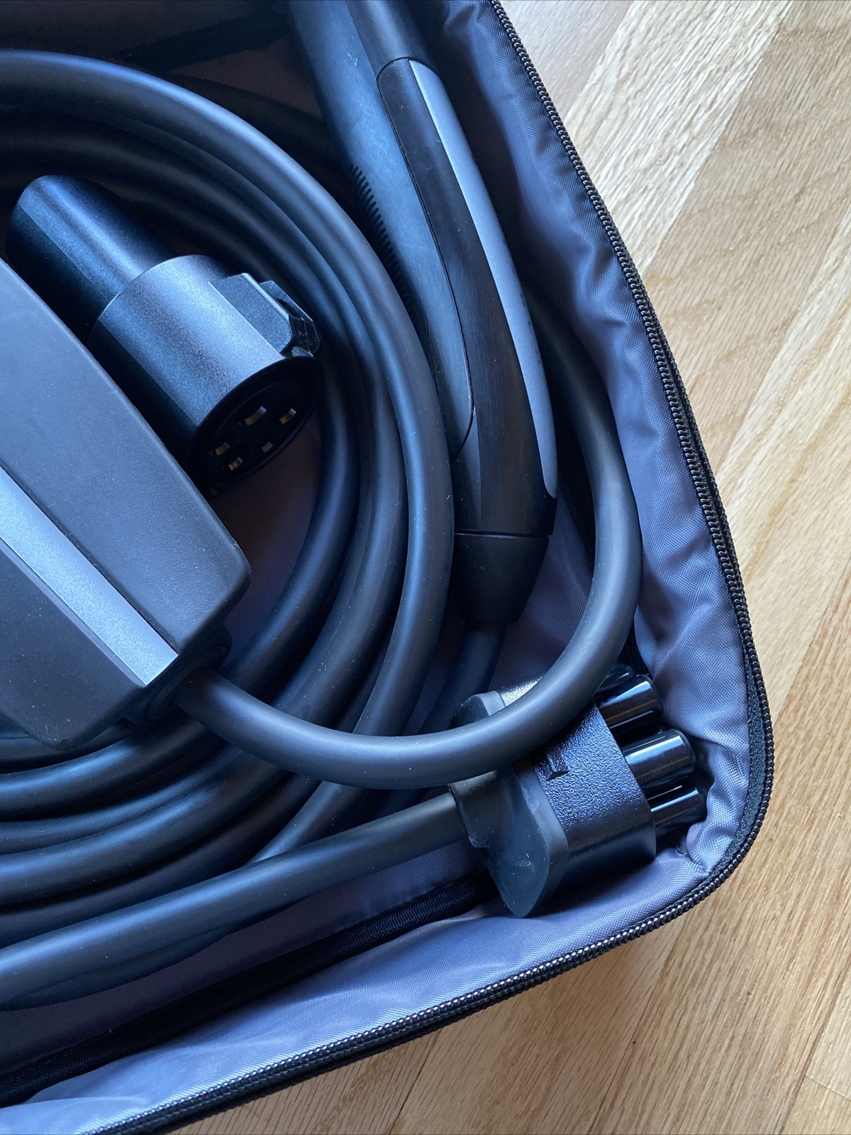 2024 Tesla Model Y 3 S X EV charger Mobile Connector home charging cord 120v 12A