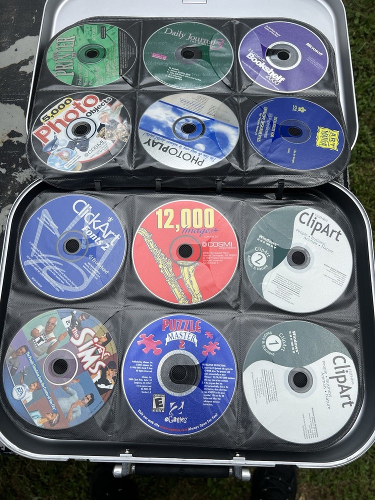 100 Plus CD ROMs Whole Case