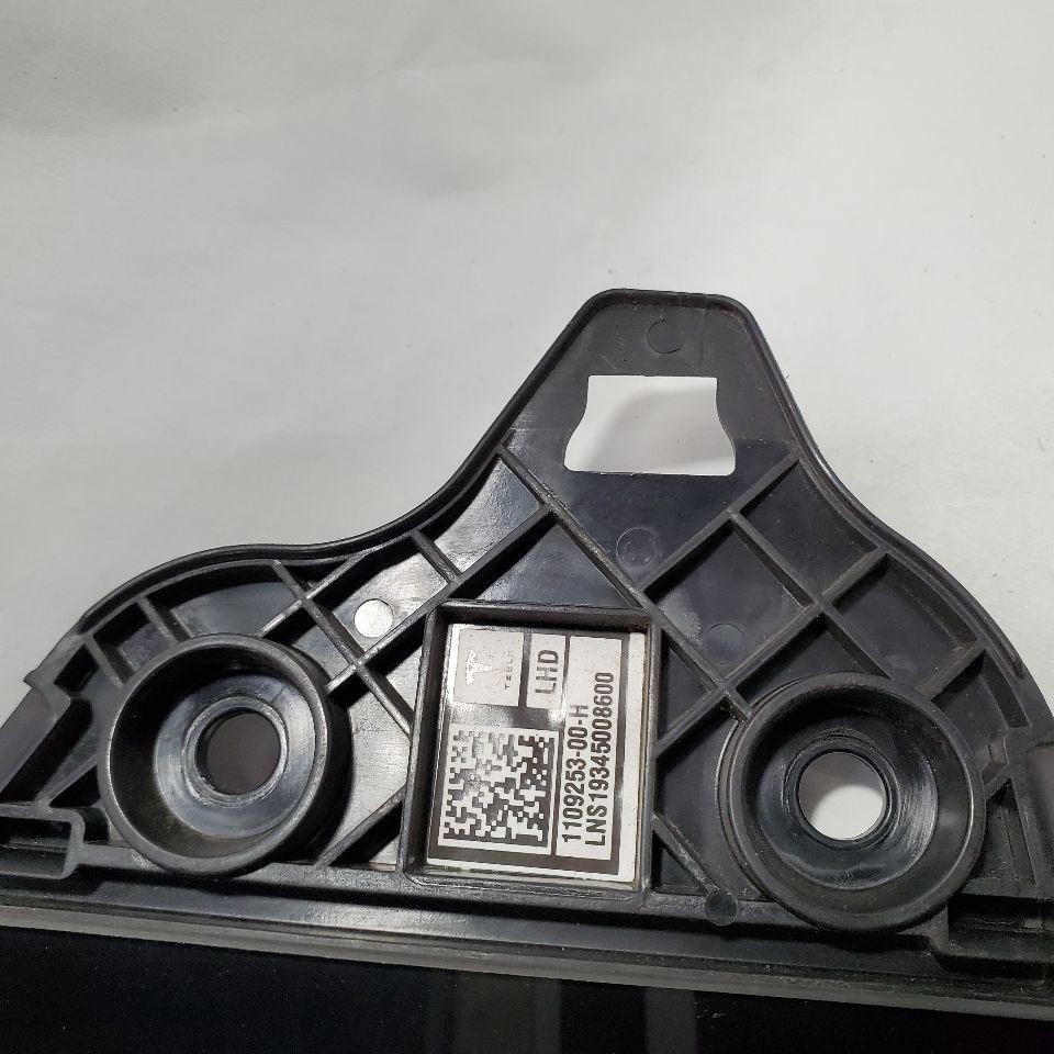 2020 Tesla 3 OEM Left B Pillar Camera Projector With Cover