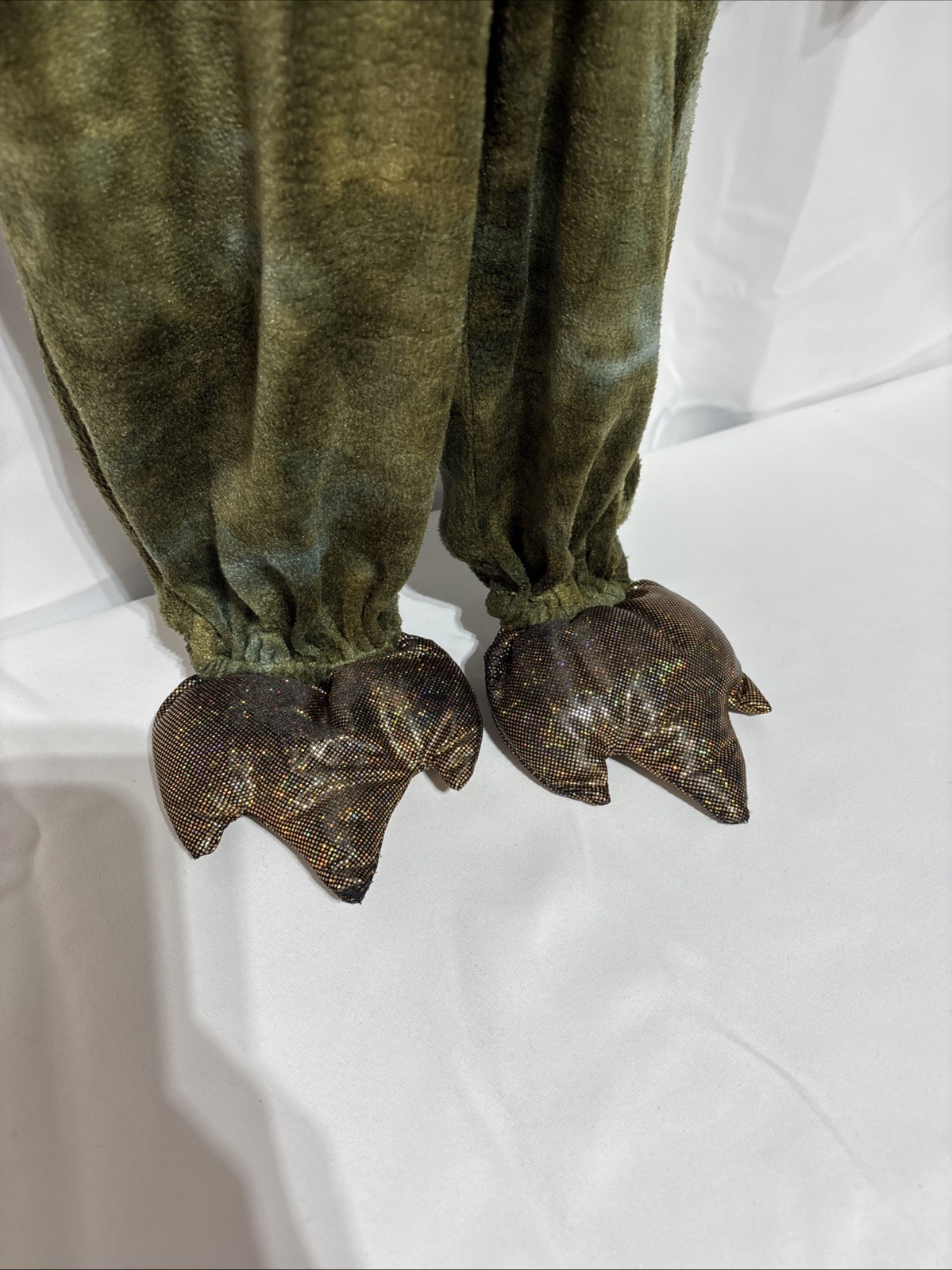 Princess Paradise Toddler dragon costume Full front zip Hood and tail 18M-2yrs.