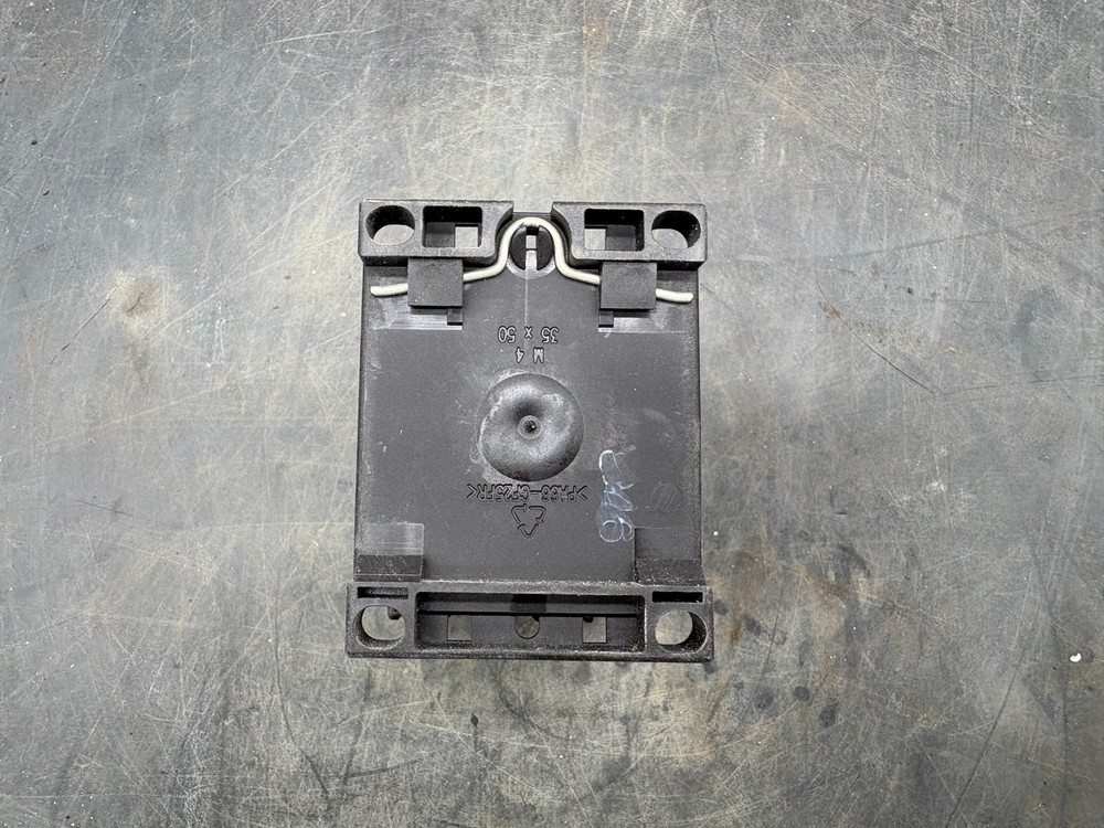 Siemens 3RT1017-2KB42 Contactor