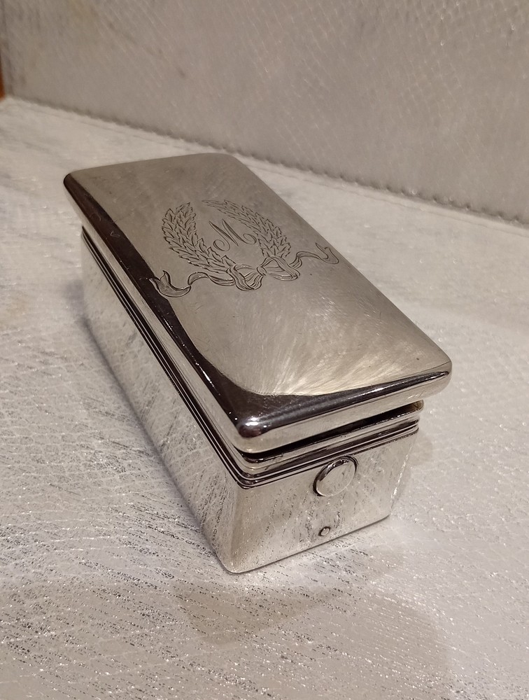 Solid Silver Edwardian Box London 1908 G H James & Co.
