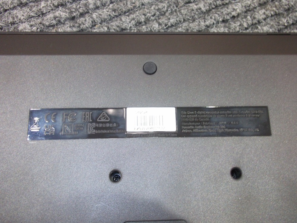 Novation Launchkey Mini MK4 Portable 25‑Key USB MIDI Controller