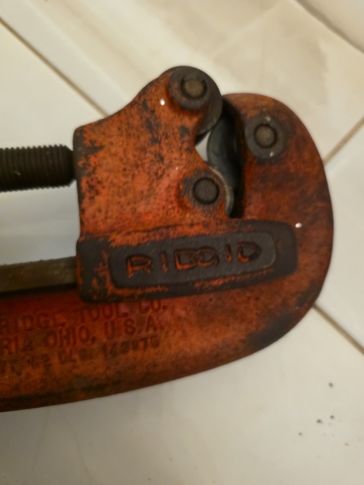 RIDGID Pipe Cutter No 2A heavy duty