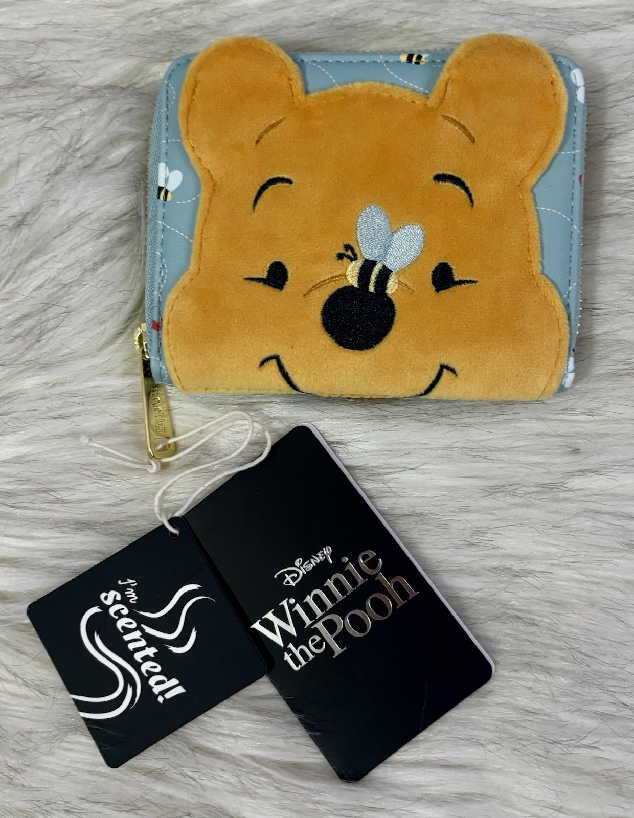 NWT Loungefly Box Lunch Winnie The Pooh Honey Scented Heart Accordion Wallet