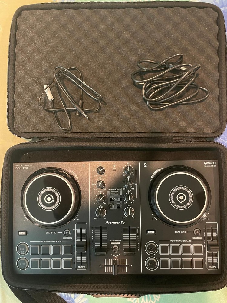 Pioneer DDJ-200 Smart DJ Controller + EVA Carry Case — Complete Bundle w/ Cables