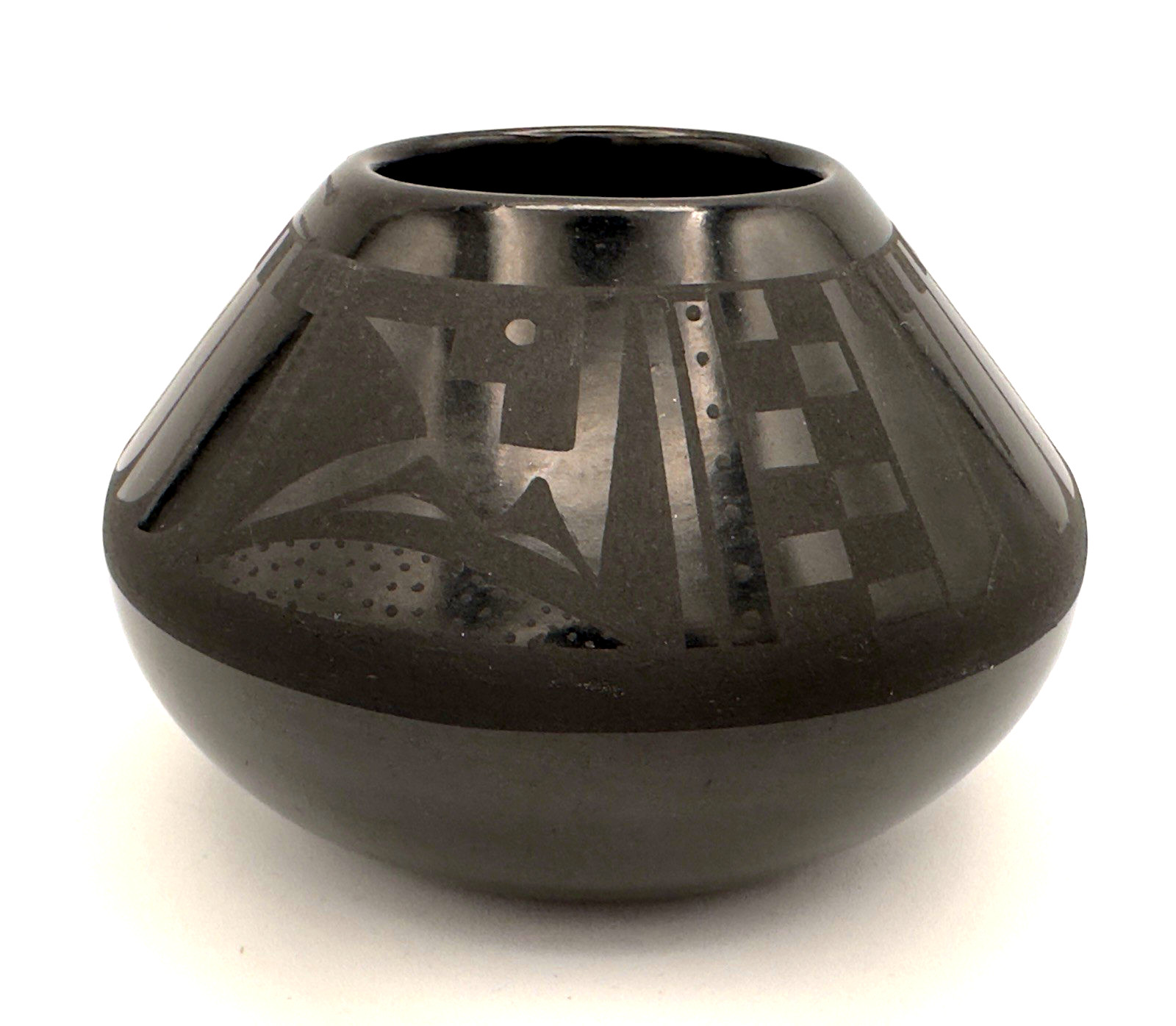 San Ildefonso Pueblo Black-on-Black Eagle Tail Pot - Cavan Gonzales - 4.75" W