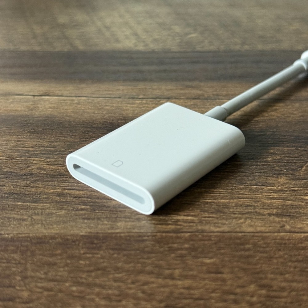 Apple Lightning to SD Card Camera Reader for iPhone iPad Genuine OEM Adapter