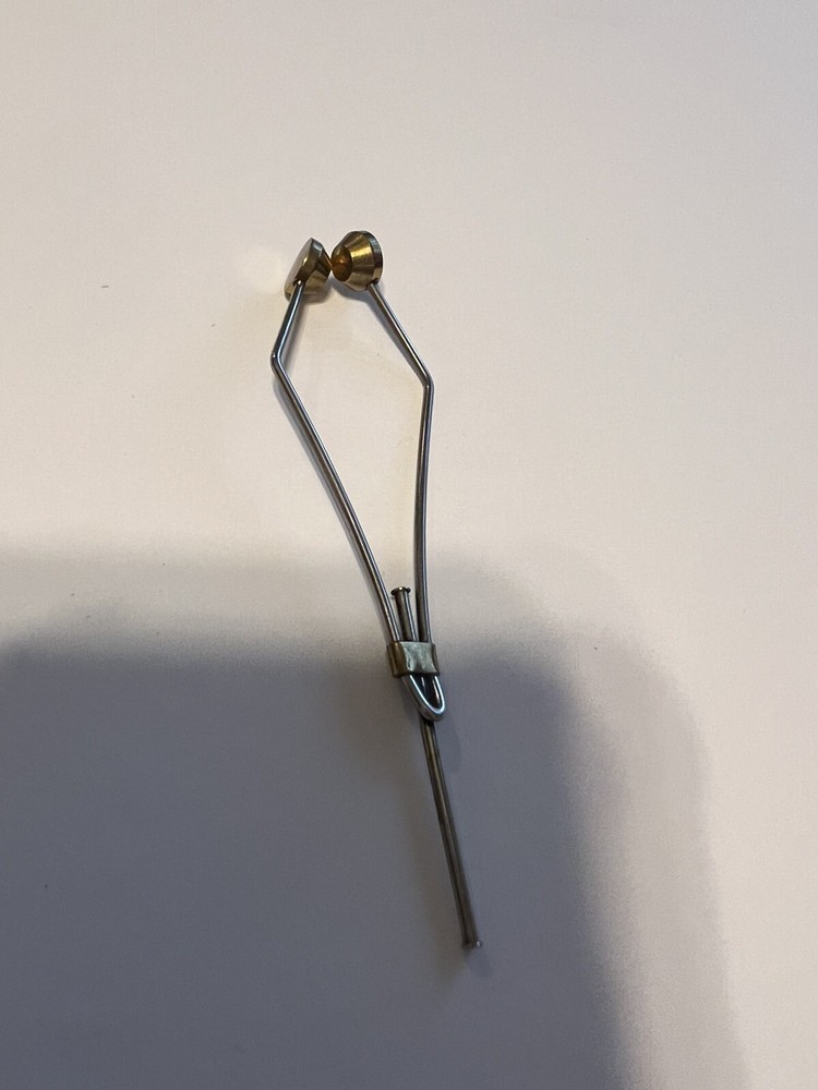 2 Long Nosed Flared Bobbin