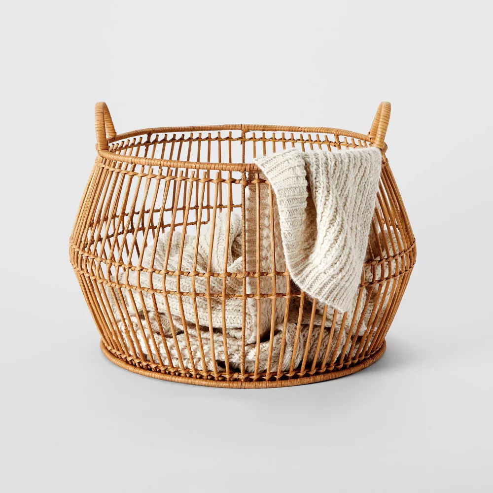 Round Modern Bulging Short Basket Light Stain - Threshold