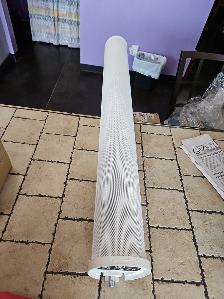 Community Entasys Speakers. High performance 3-Way Column Line Array System