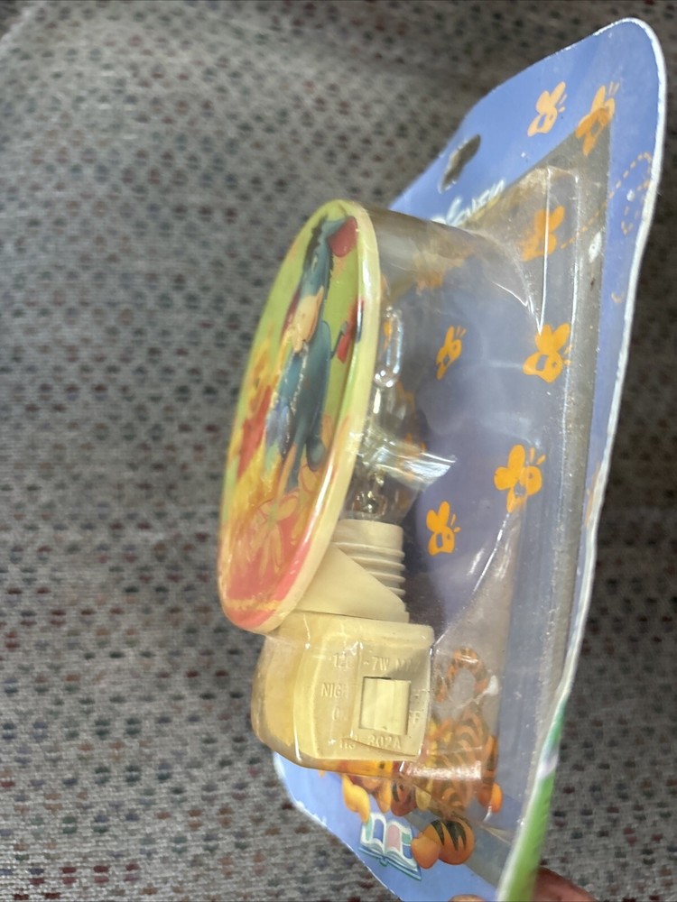 Disney Pooh & Eeyore Plug In Night Light