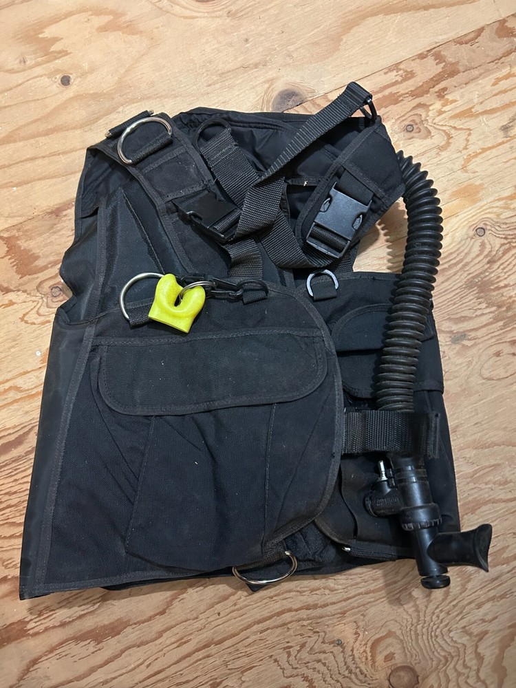 Performance BCD Medium Diving Vest Buoyancy Compensator Made in the USA