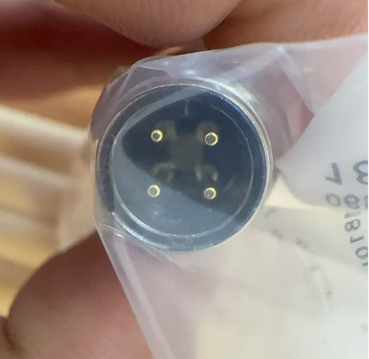 1Pc Balluff Bes 516-214-E5-E-S21 ci