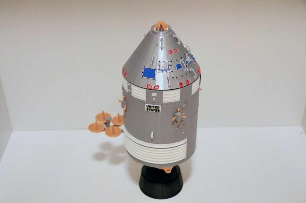 Detailed 1/32 Scale Apollo Command Service Module CSM Spacecraft Removable CM