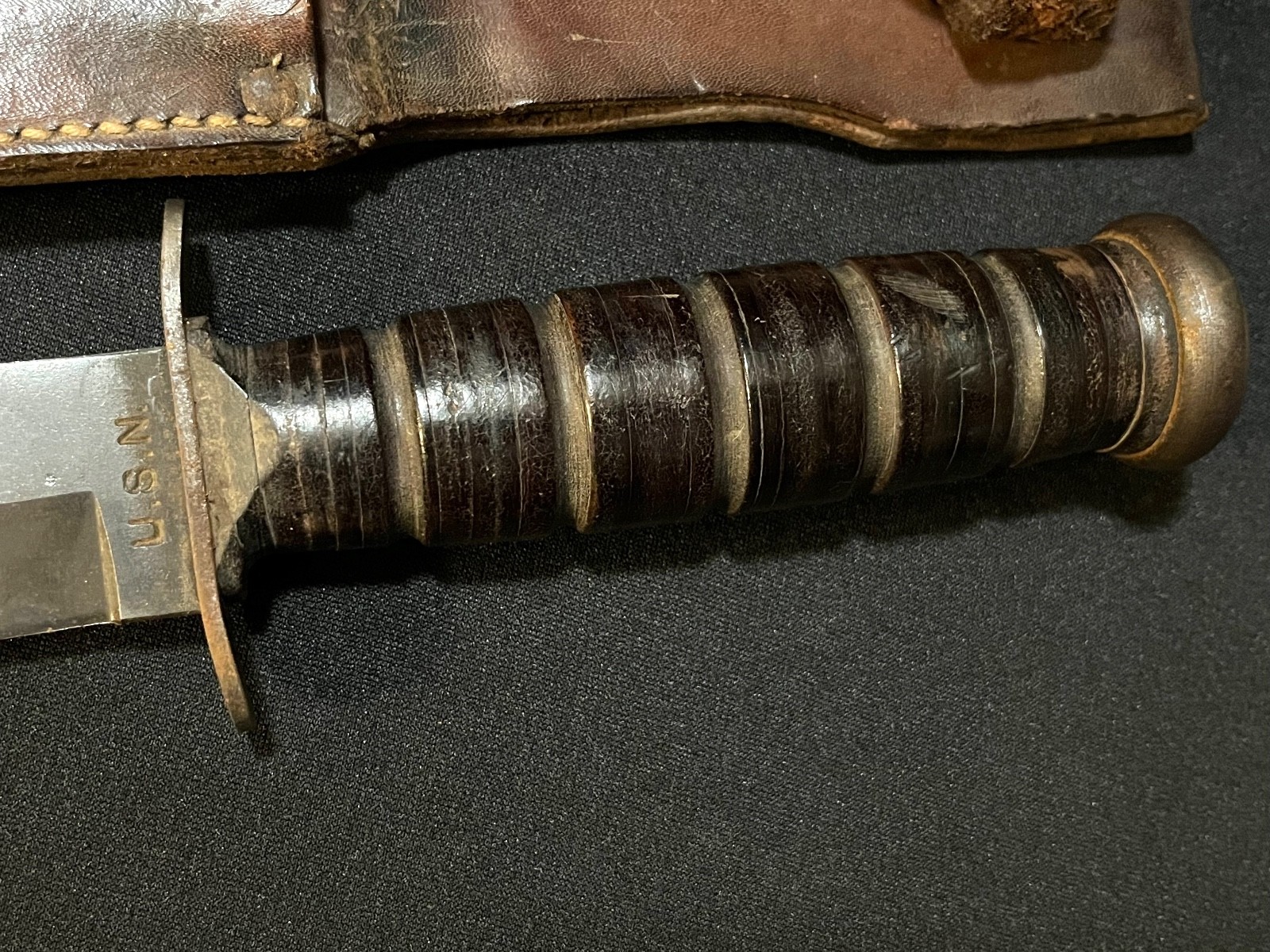 US Camillus WWII knife -Mark 2 Fighting WW2/Bld-Marked -SCREW TOP