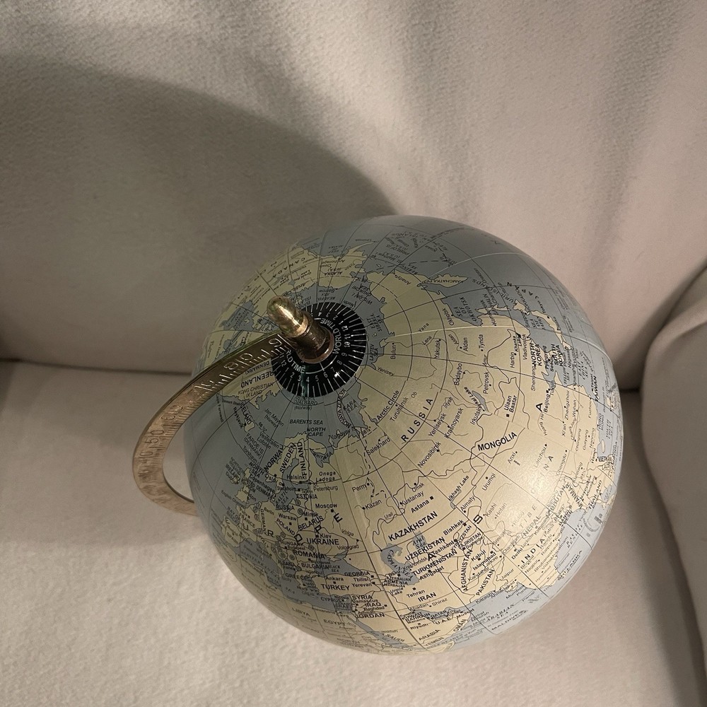Vtg World Globe With Brass Stand
