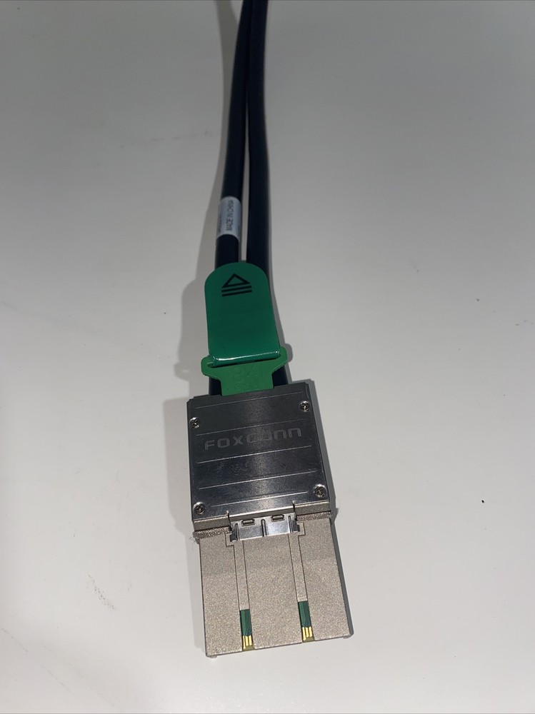 HUAWEI 04050141 IPASS 8X Cable data cable 1m x8 PCIe