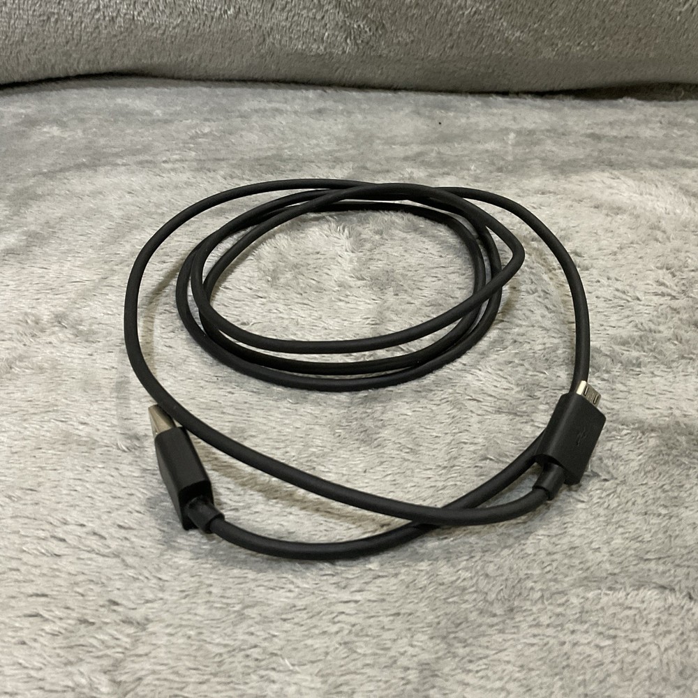 Amazon Echo Dot 2nd Generation Smart Speaker - White (RS03QR) With Cable