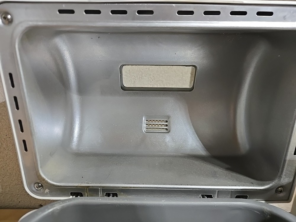 Zojirushi Home Bakery BBCC-V20 Bread Maker Machine 2lb Double Paddle Tested