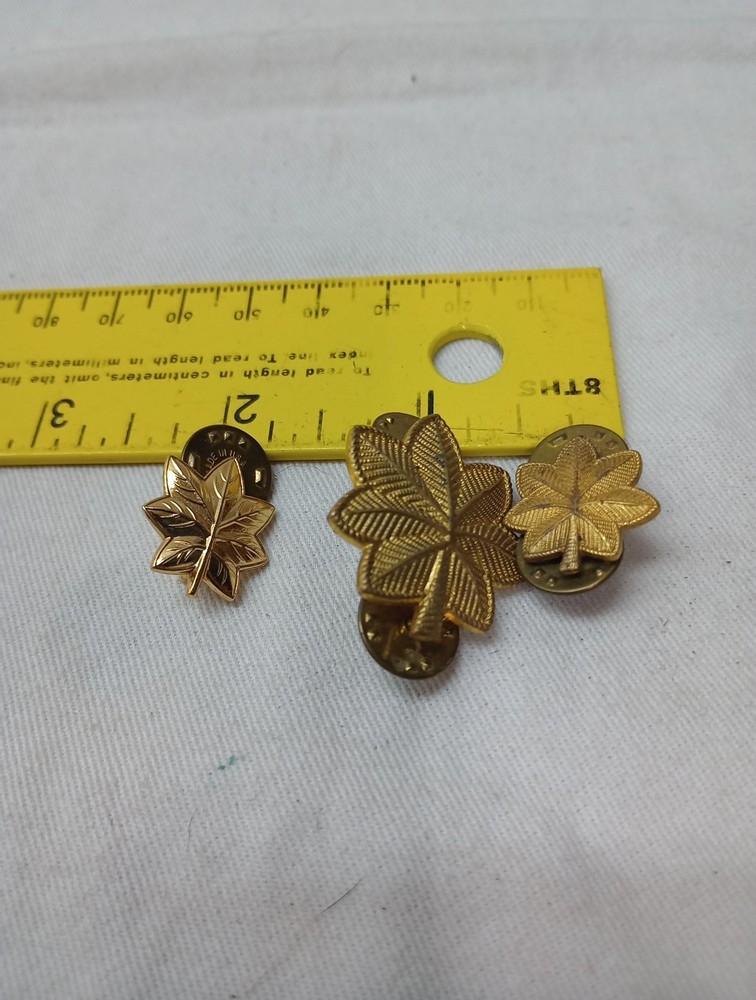 Lot Of 3- US ARMY OFFICER MAJOR JACKET, SHIRT COLLAR INSIGNIA Oak Leafs