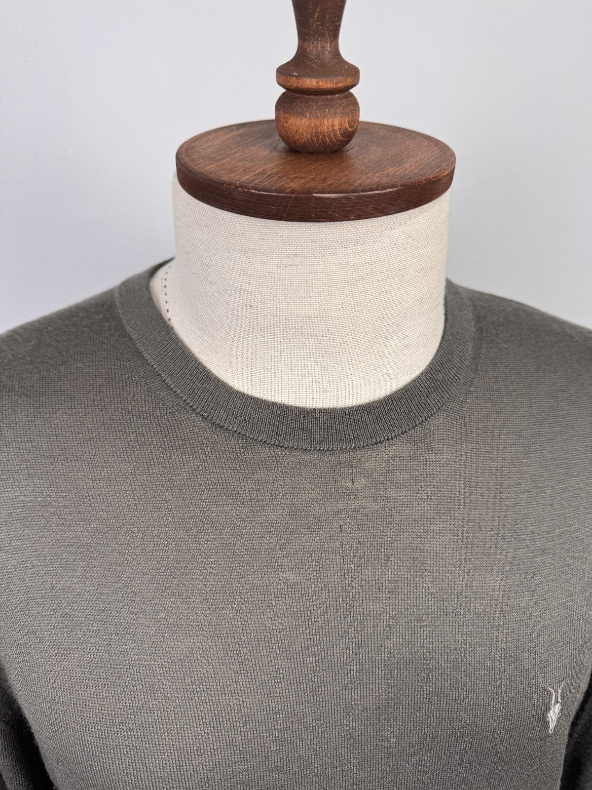 ALLSAINTS Green Long Sleeve Small Embroidered Logo Light Knit Sweater Sz L