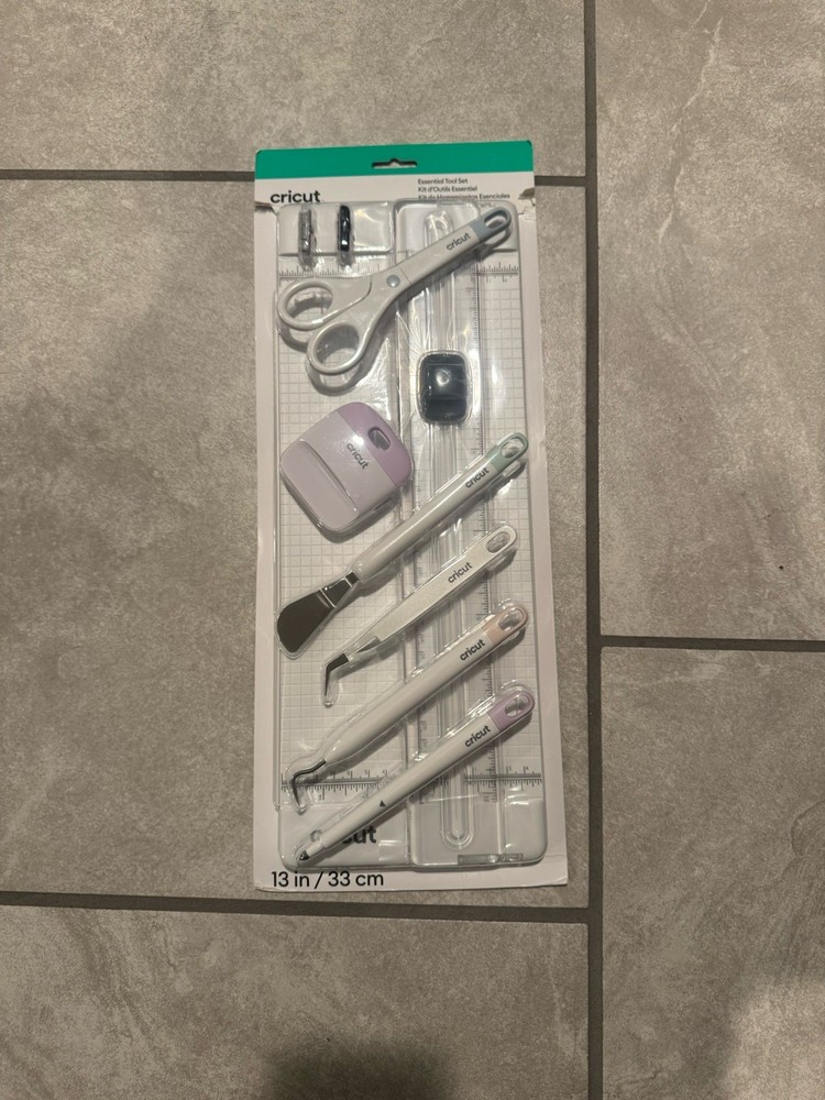 Cricut Essential Tool Set 9 pc