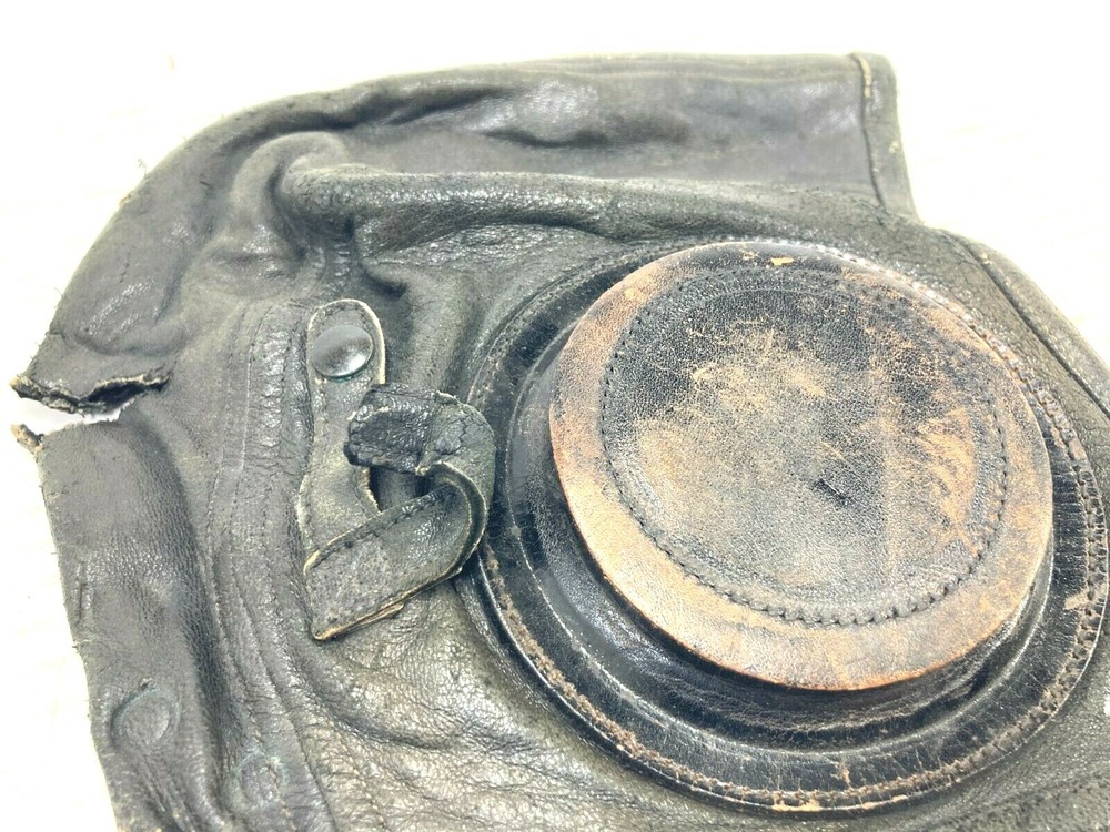 WW2 Navy Leather Deck Cap, Size Large Rough condition