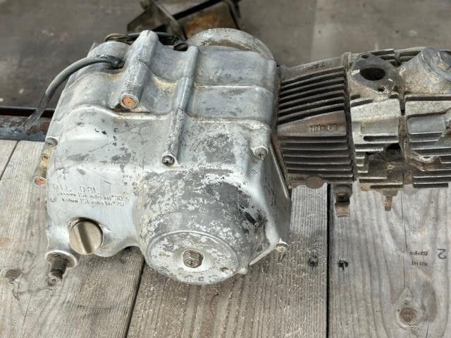 Honda CT 70E Engine