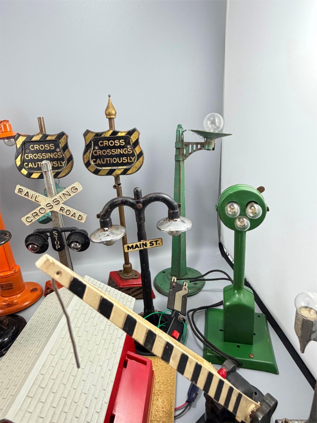 Assorted Lot of 33 O Gauge Lamp Posts Railroad Crossing Gate Bumper Etc.. AS IS
