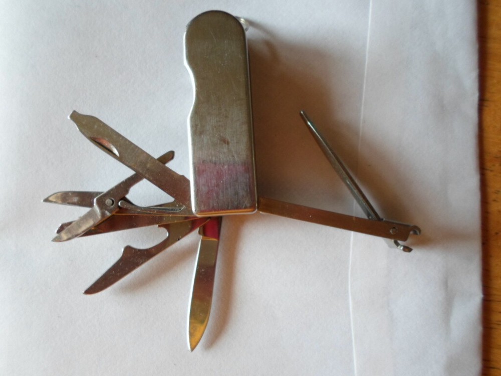 Manicure Set - Stainless Steel Blade & Handle