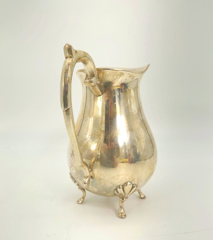 INTERNATIONAL SILVER COMPANY SILVER PLATED WATER PITCHER IN BOX 1989