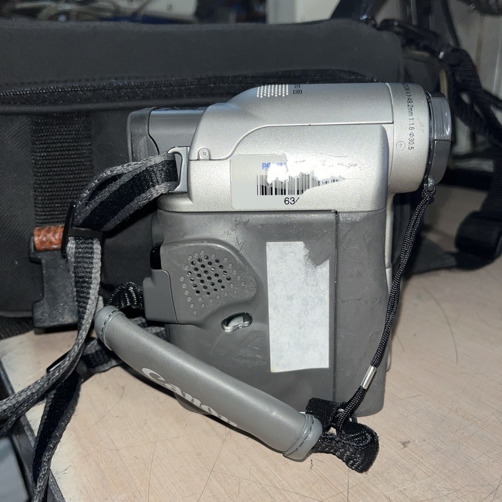 CANON NTSC ELURA CAMCORDER