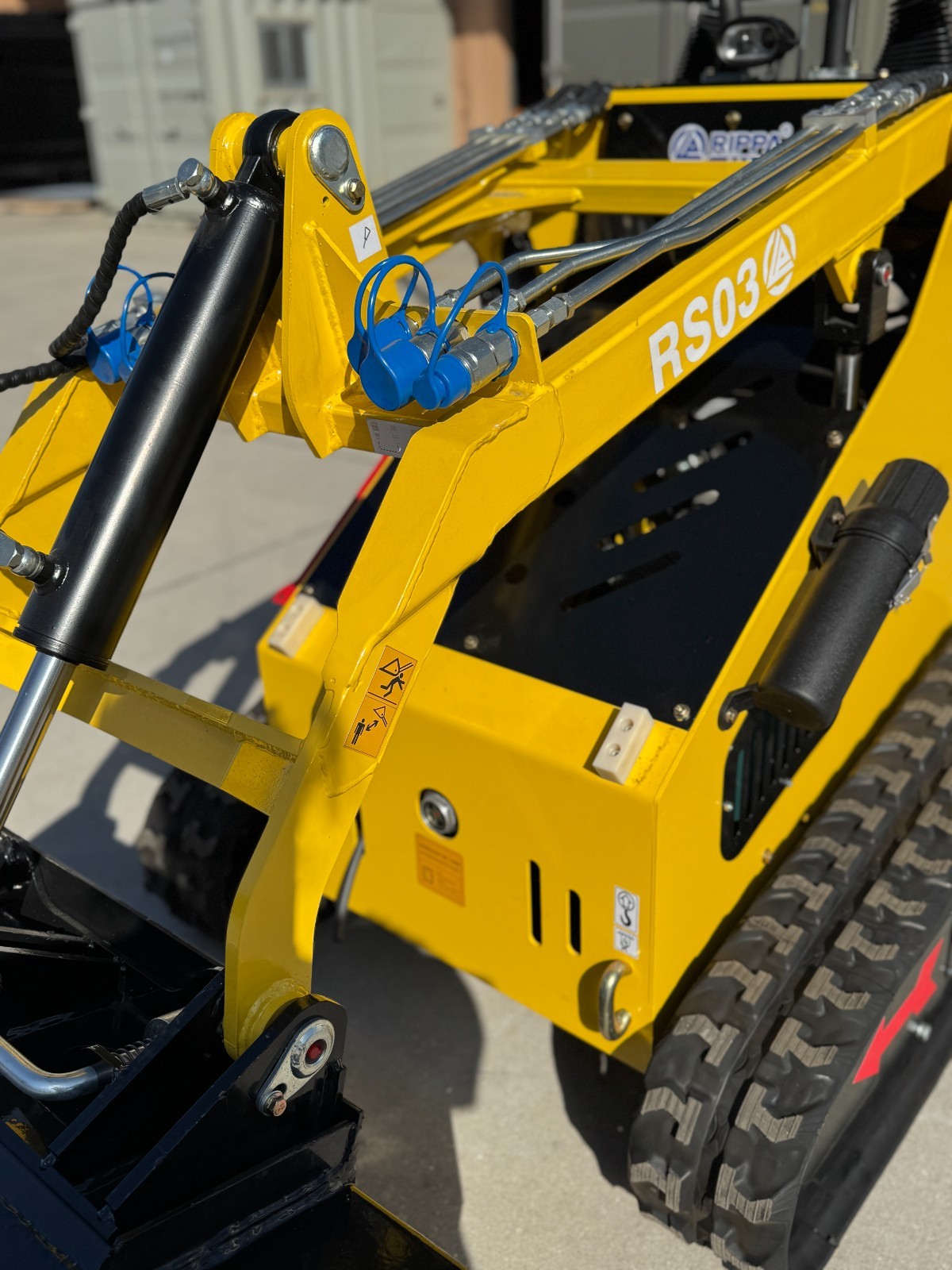 Mini Skid Steer NEW 2025 RIPPA Track Loader 13.5 HP Gas Rato Engine + Bucket