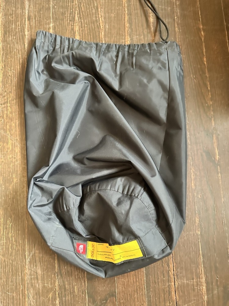 North Face Trinity sleeping bag, with 100% polyester filling