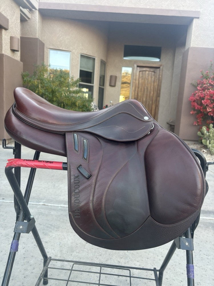 Devoucoux Biarritz Lab Jumping Saddle 17.5" Brown Arcade Normale